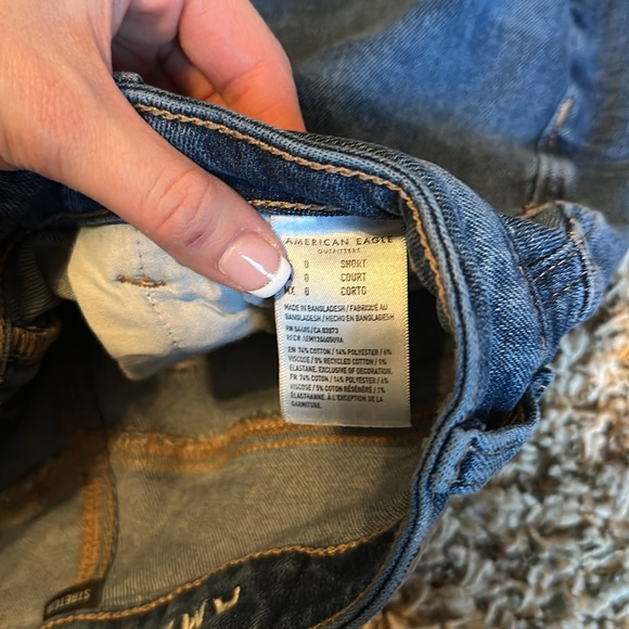 American Eagle Outfitters Mom Jean - Picture 6 of 8